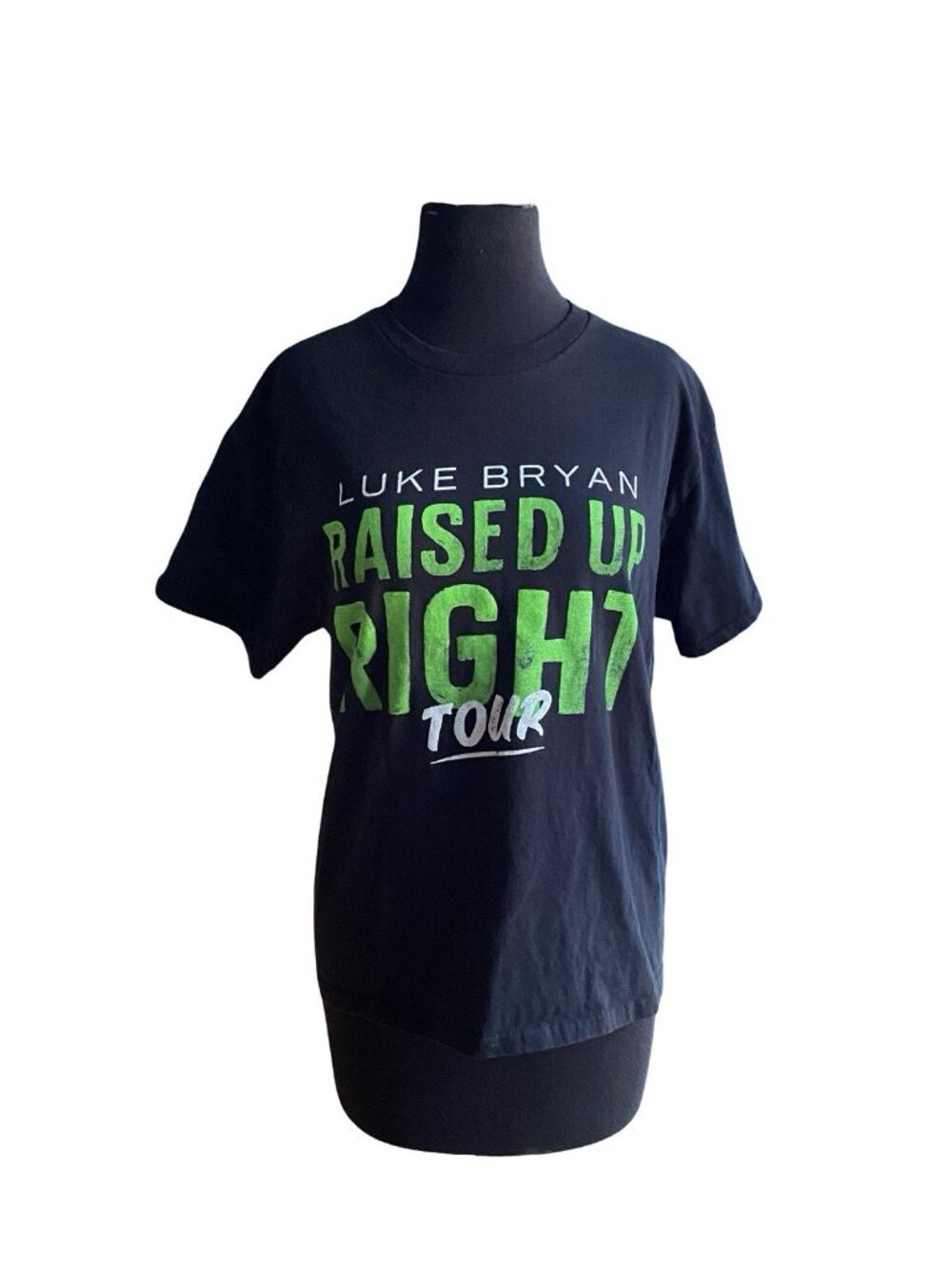 Luke Bryan Raised Up Right Tour Concert T Shirt Black Green Graphic Tee